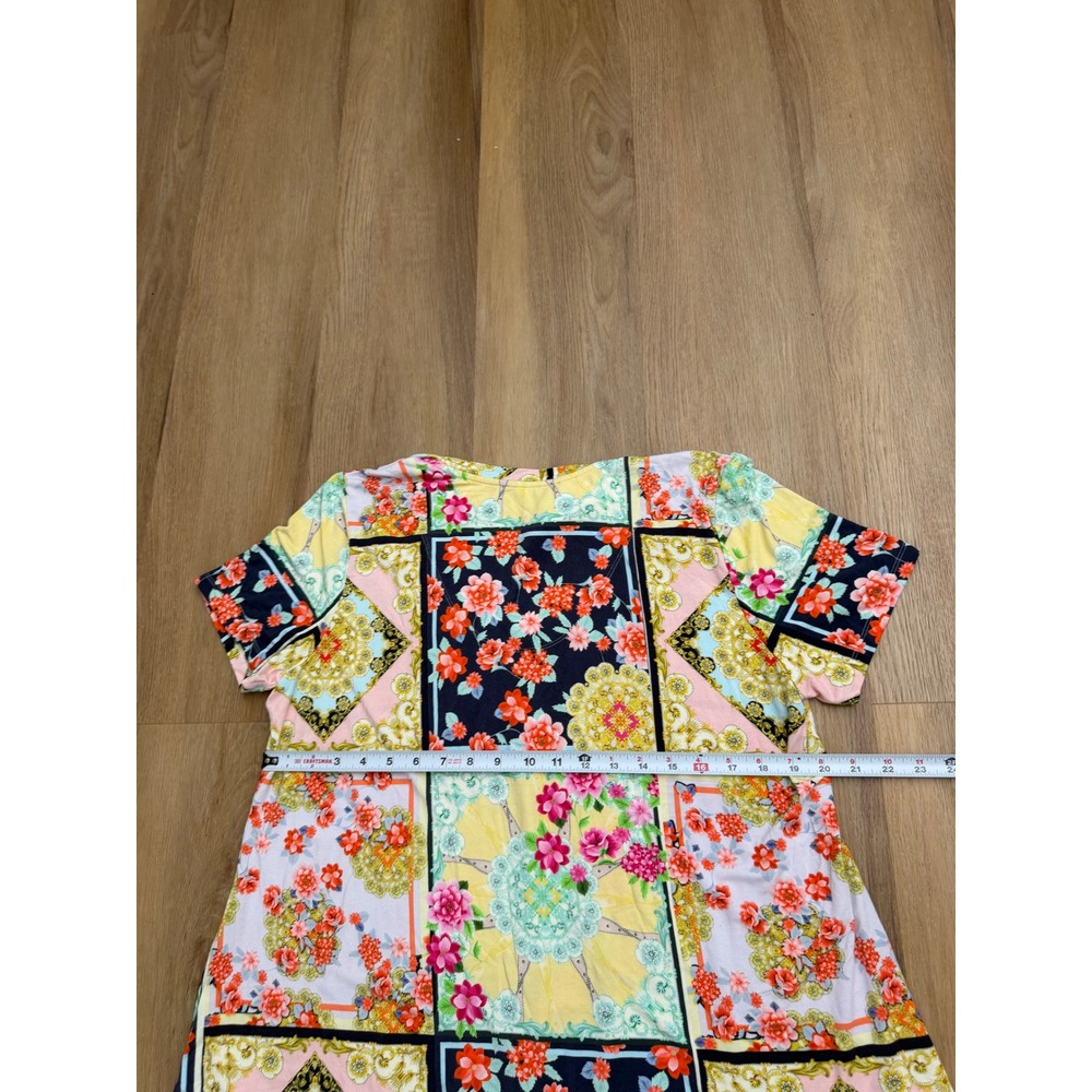 Johnny Was Jasper Swingy tee Floral Patchwork Bamboo V-Neck Top XL Multi - Picture 7 of 8